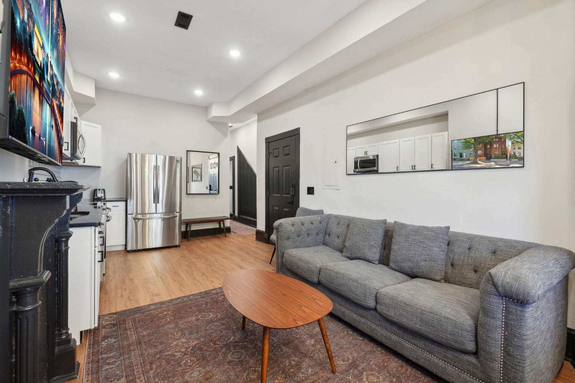 Spacious, Historic Logan Circle Rowhouse Washington