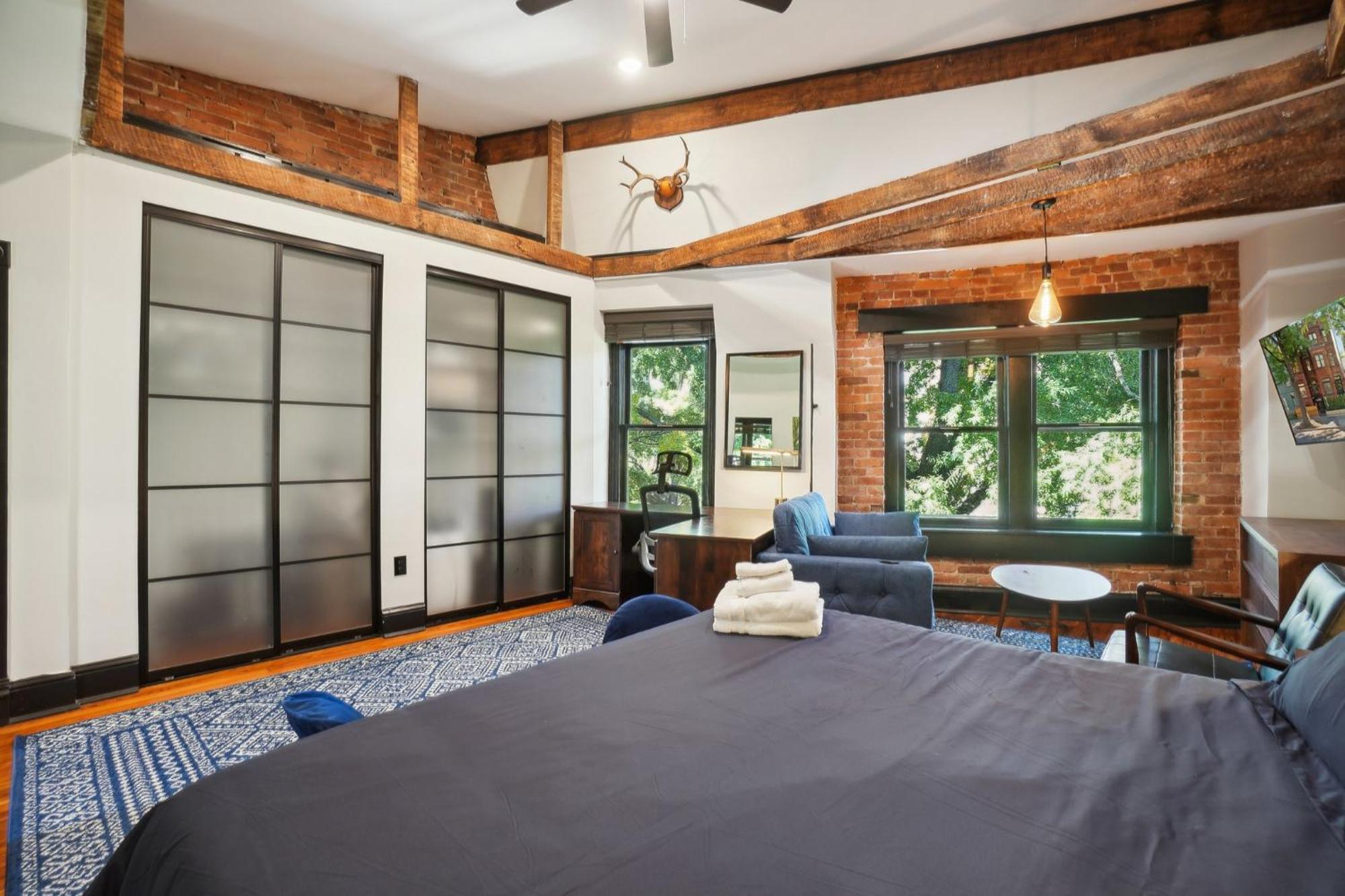 Spacious, Historic Logan Circle Rowhouse