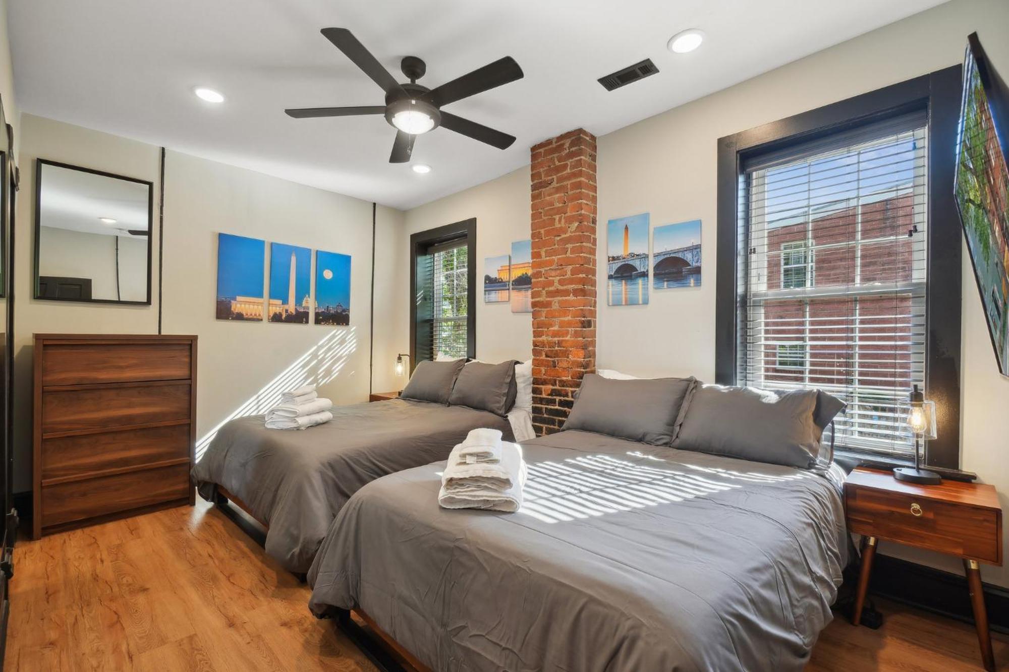 Apartment Spacious, Historic Logan Circle Rowhouse