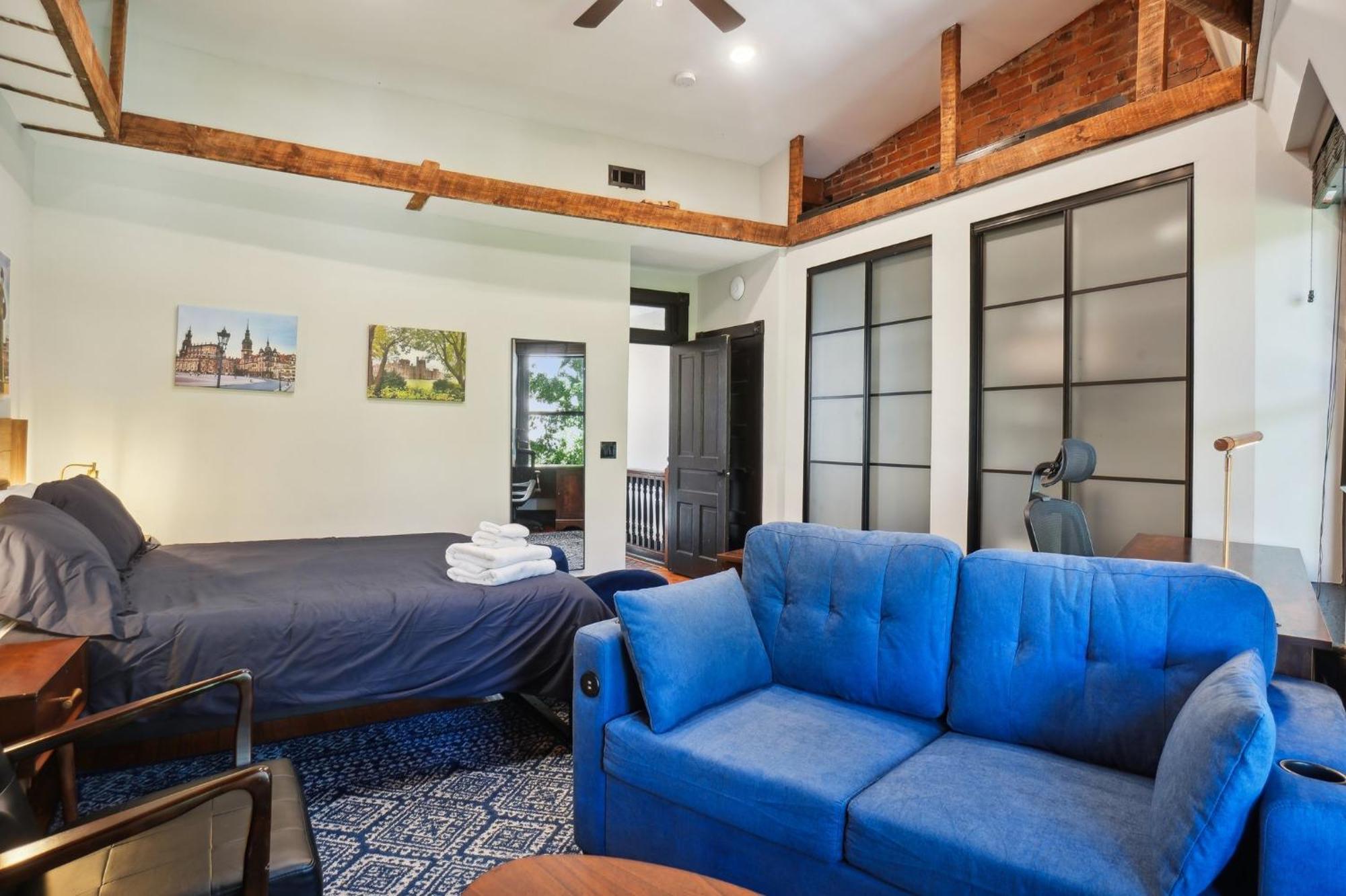 Apartment Spacious, Historic Logan Circle Rowhouse *