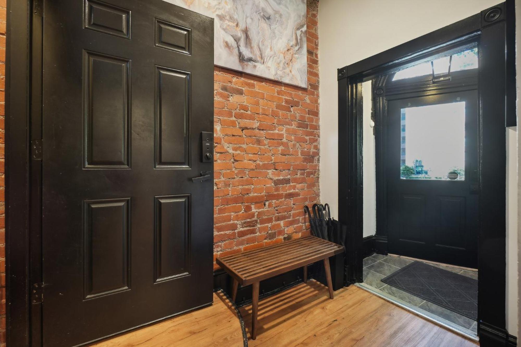 Spacious, Historic Logan Circle Rowhouse Washington