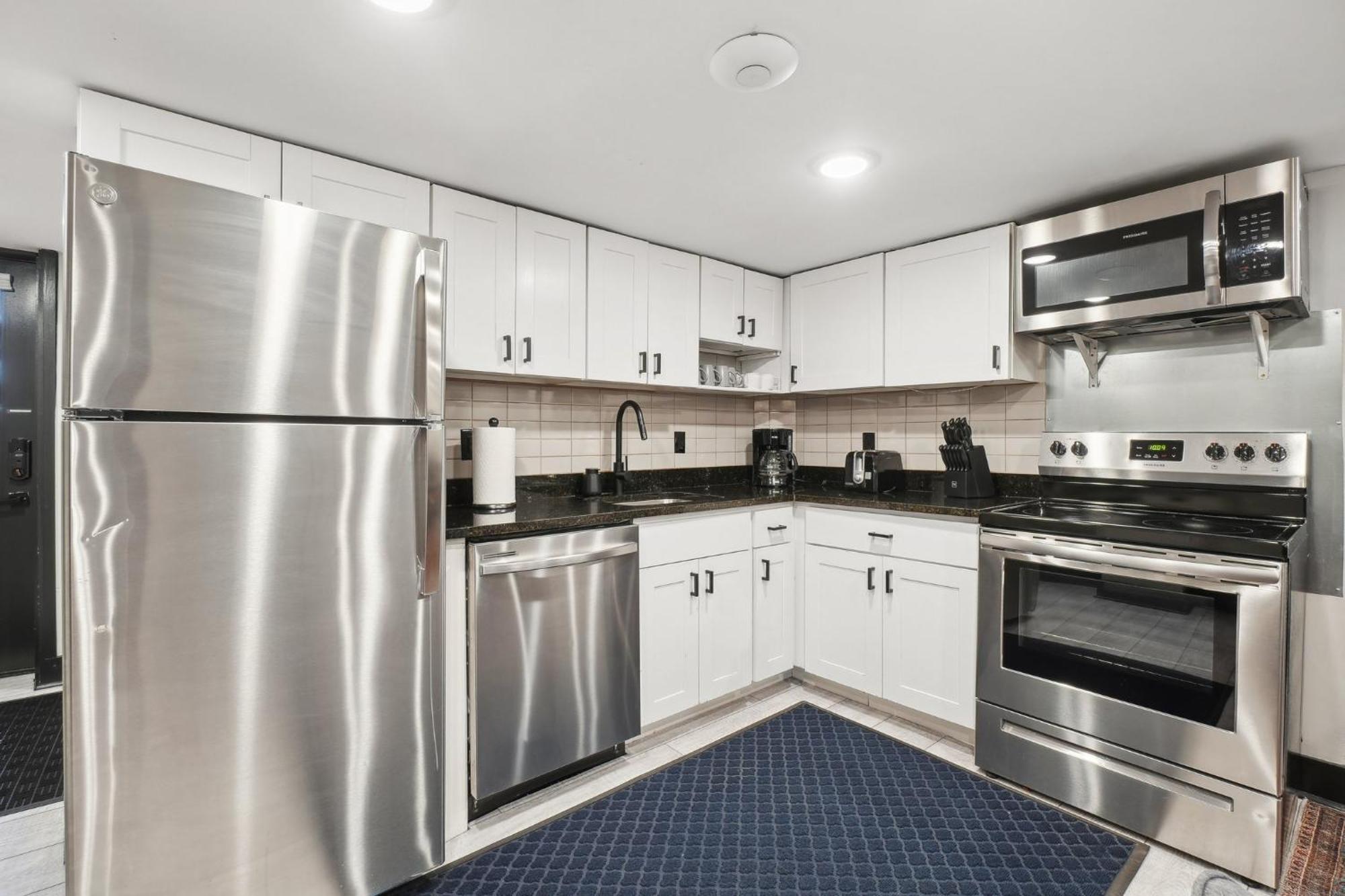 Spacious, Historic Logan Circle Rowhouse * Washington