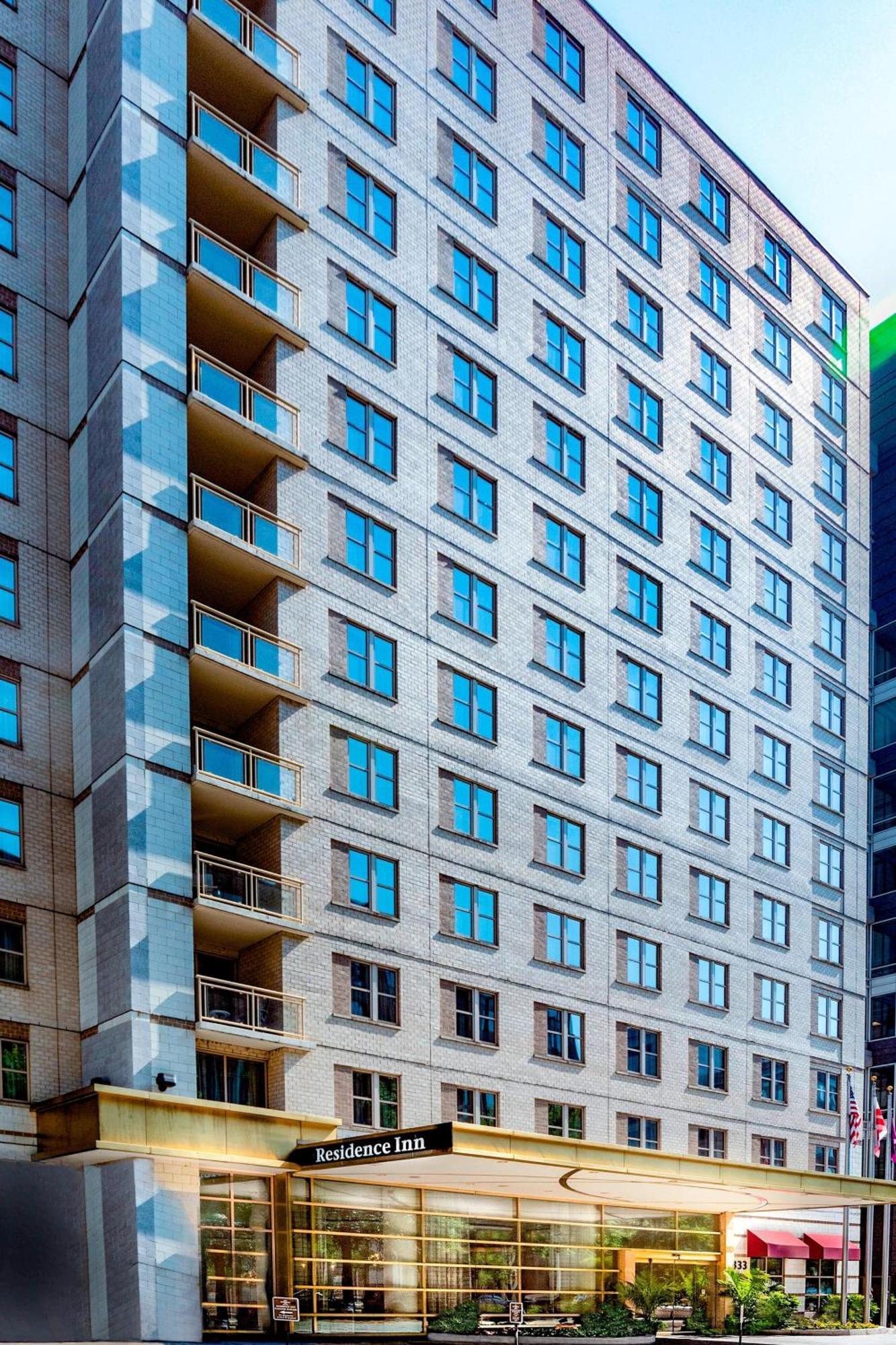 Hotel By Marriott Washington, Dc National Mall 3*