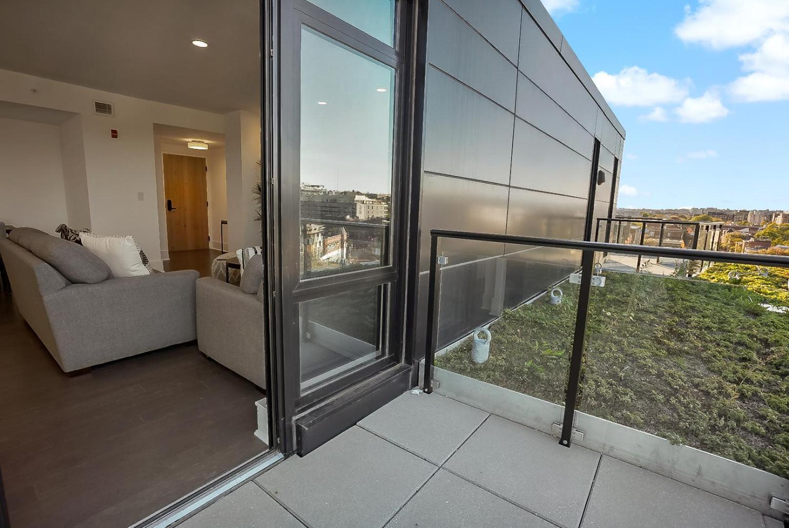 Pure Voyage Shaw Aparthotel *