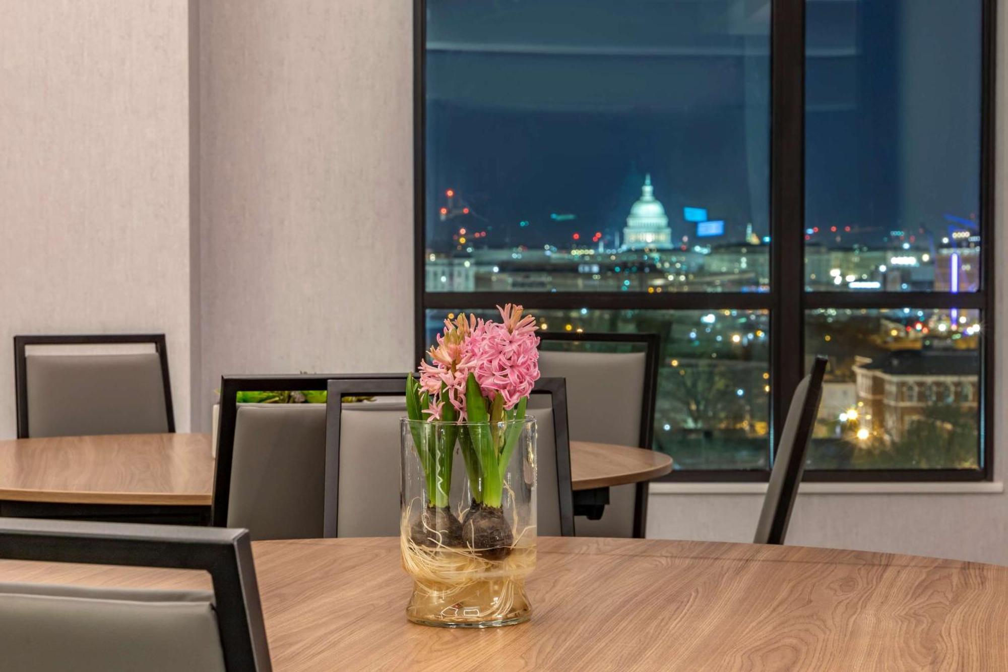 Cambria Dc Navy Yard Riverfront Washington