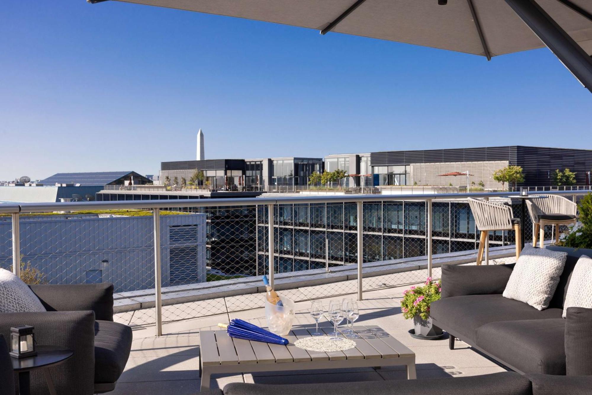Conrad Dc 5* Washington