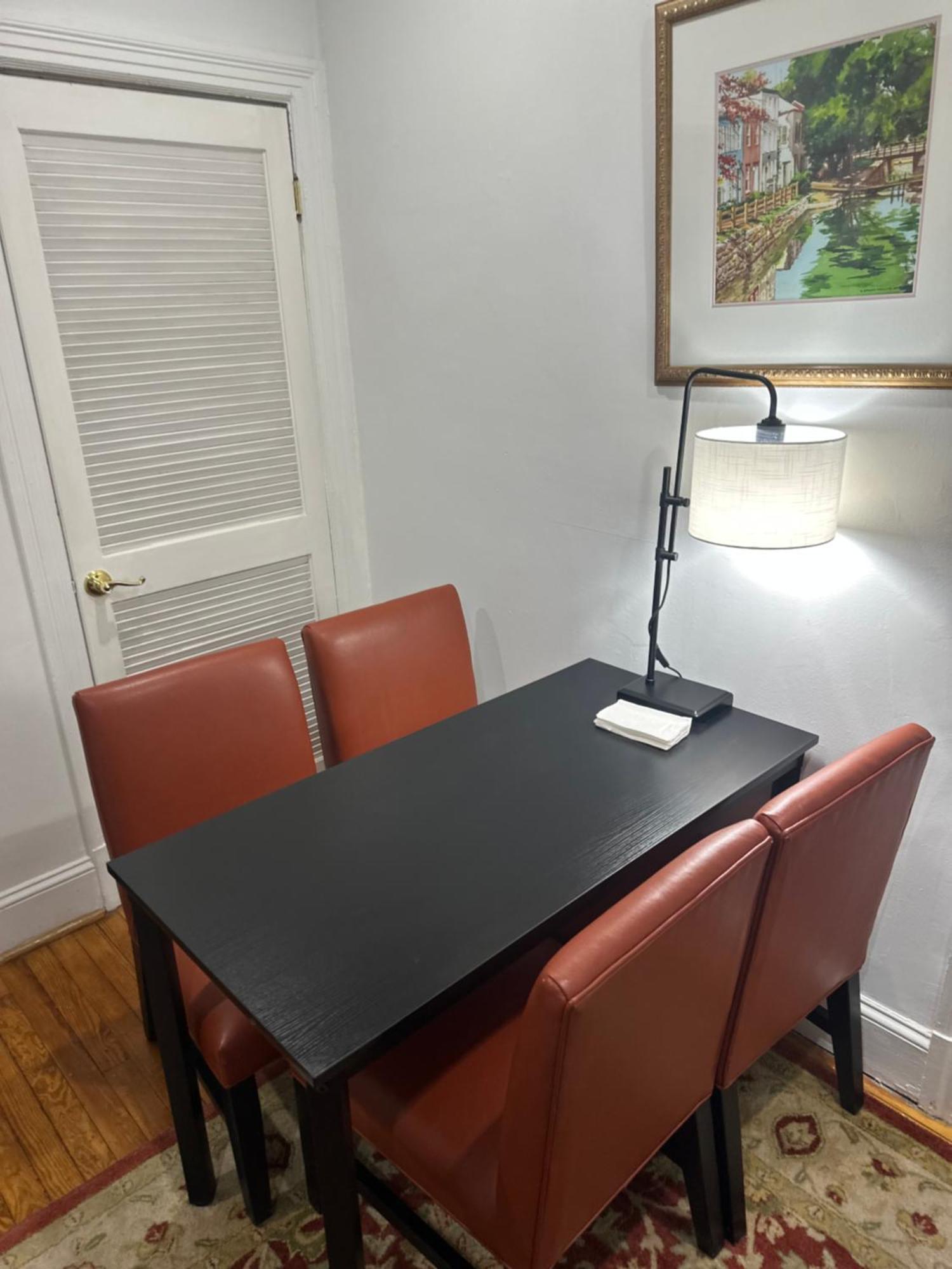 Lovely Remodeled 2bdrm Basement