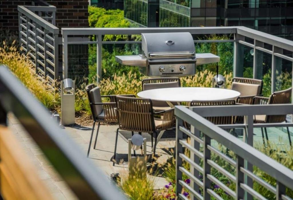 Apartment Global Luxury Near Union Station *