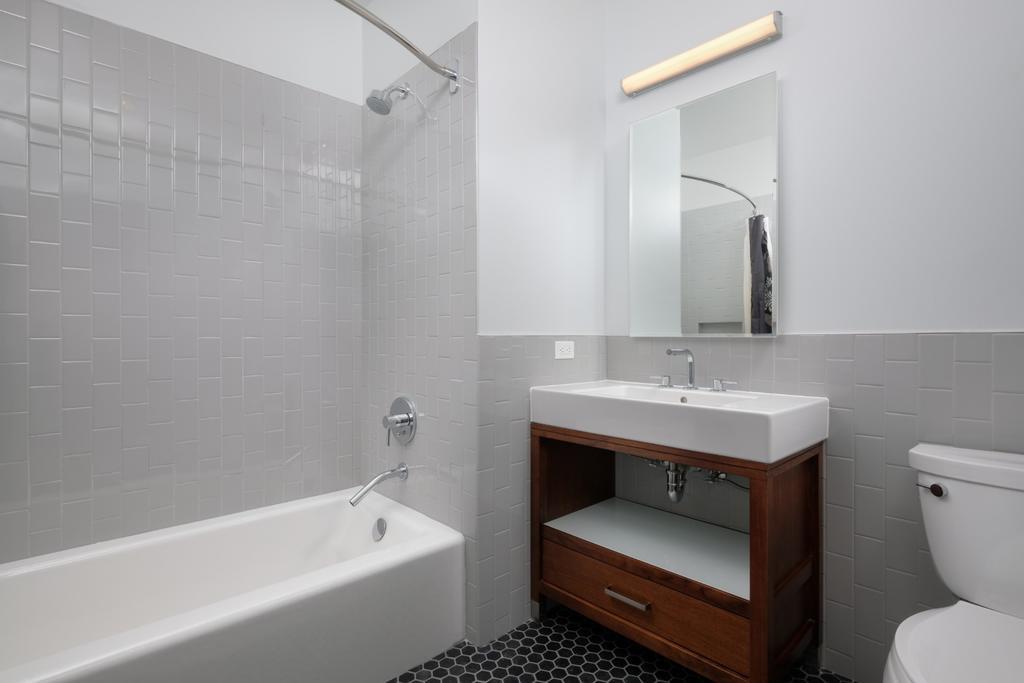 Global Luxury Near Union Station Apartment *