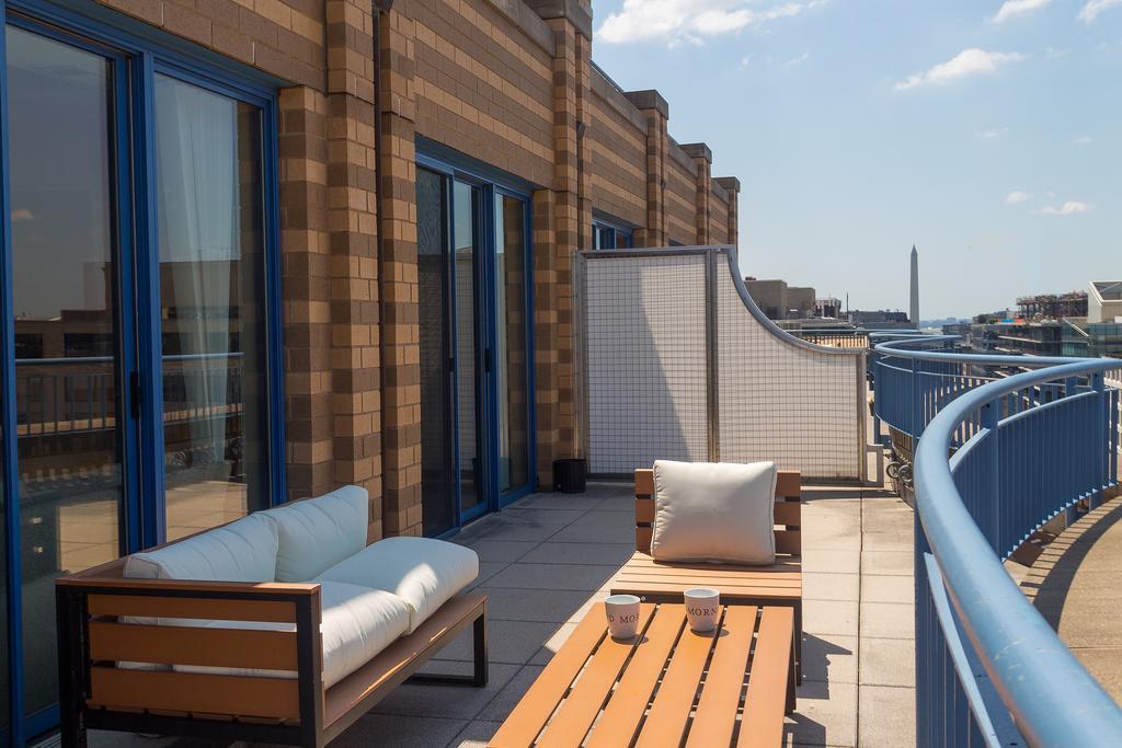 Penthouse * Washington