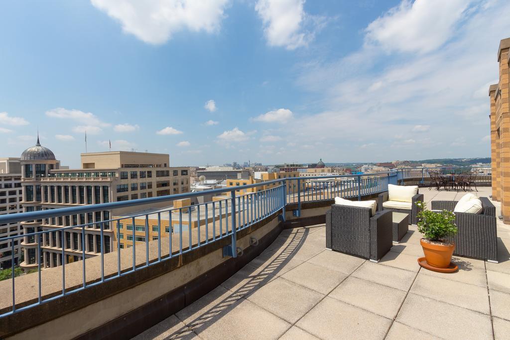Penthouse *