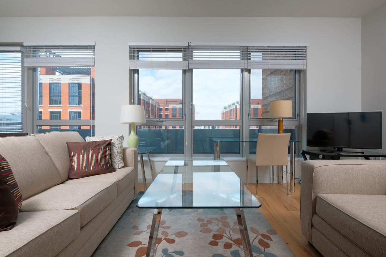Apartment Global Luxury Near Union Station