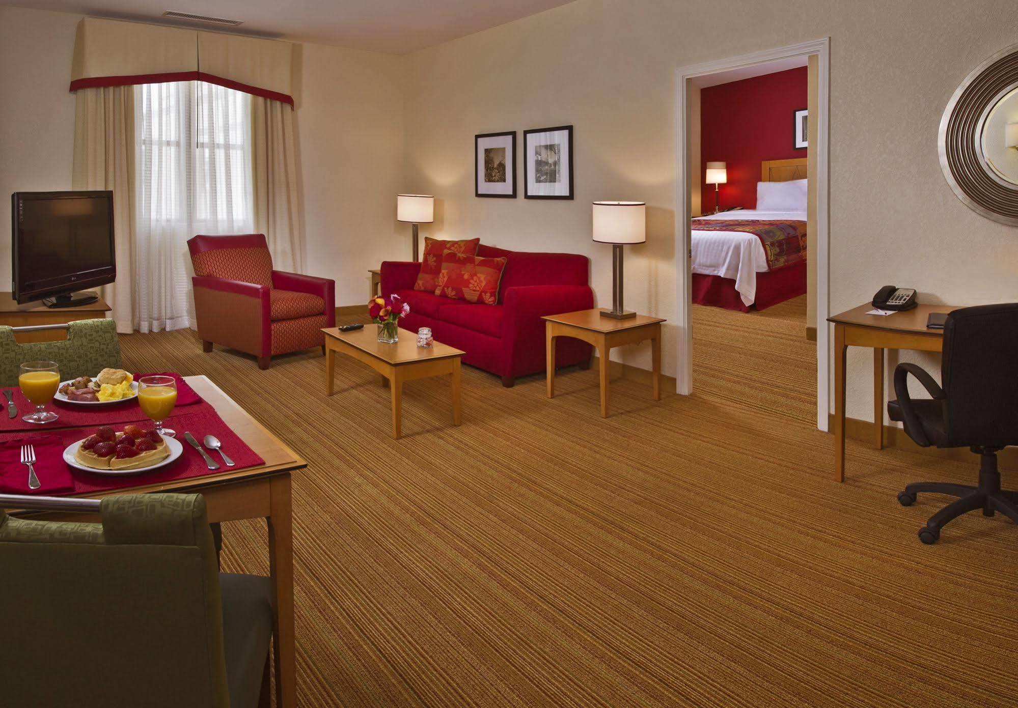 Hotel By Marriott Washington, Dc National Mall