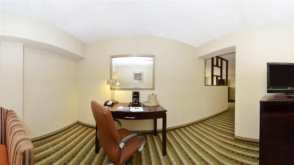La Quinta & By La Quinta & By Wyndham Dc Noma Hotel 2*