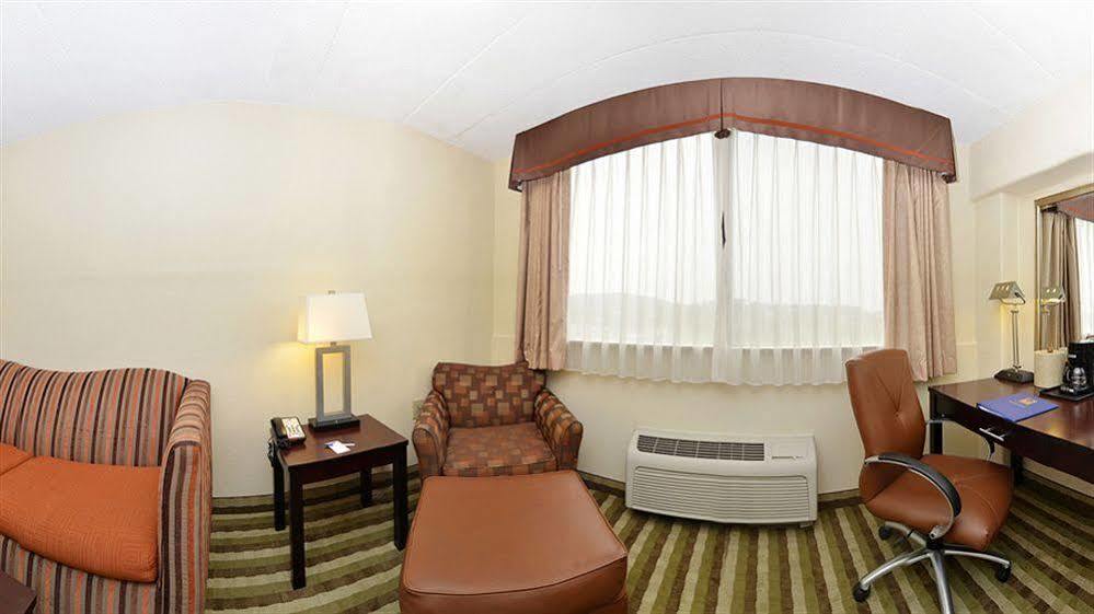 La Quinta & By La Quinta & By Wyndham Dc Noma Hotel 2*