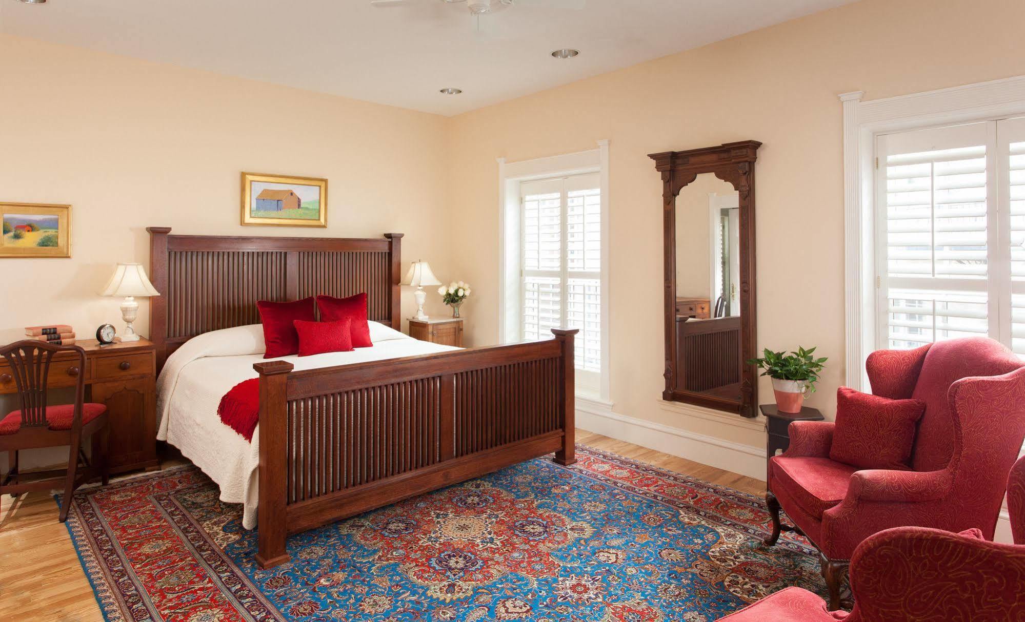 Bed & Breakfast Embassy Circle