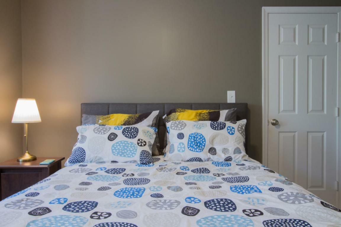 Apartment Steps To Convention Center, Downtown Dc, Metro Station: Private