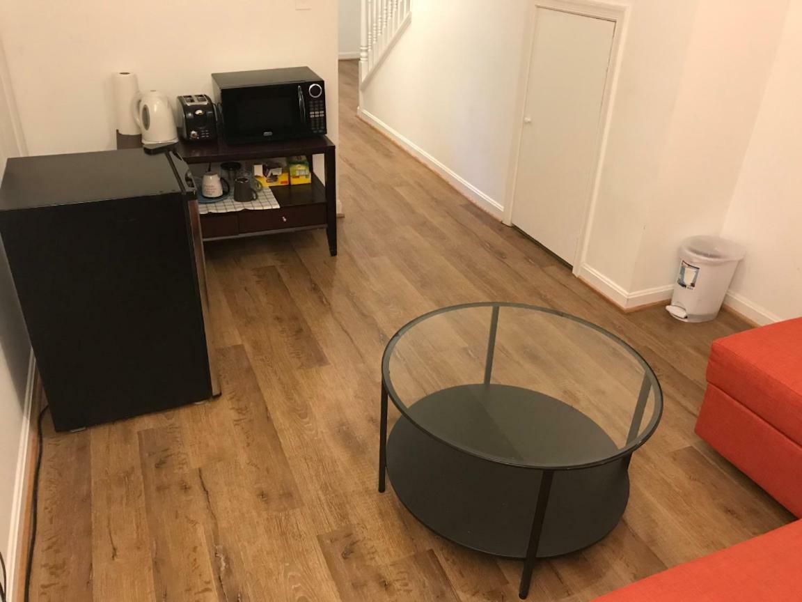 Steps To Convention Center, Downtown Dc, Metro Station: Private Apartment *