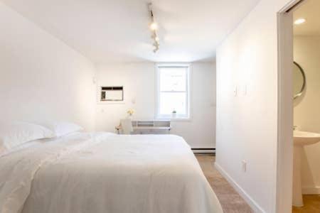 Apartment Big Bright 1 Bedroom At U/shaw + 14th On Quaint Swann Washington