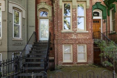 Big Bright 1 Bedroom At U/shaw + 14th On Quaint Swann Apartment Washington