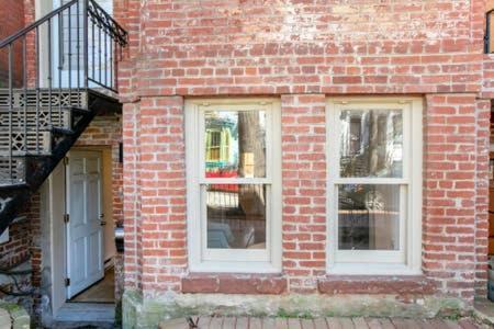 Big Bright 1 Bedroom At U/shaw + 14th On Quaint Swann Apartment *