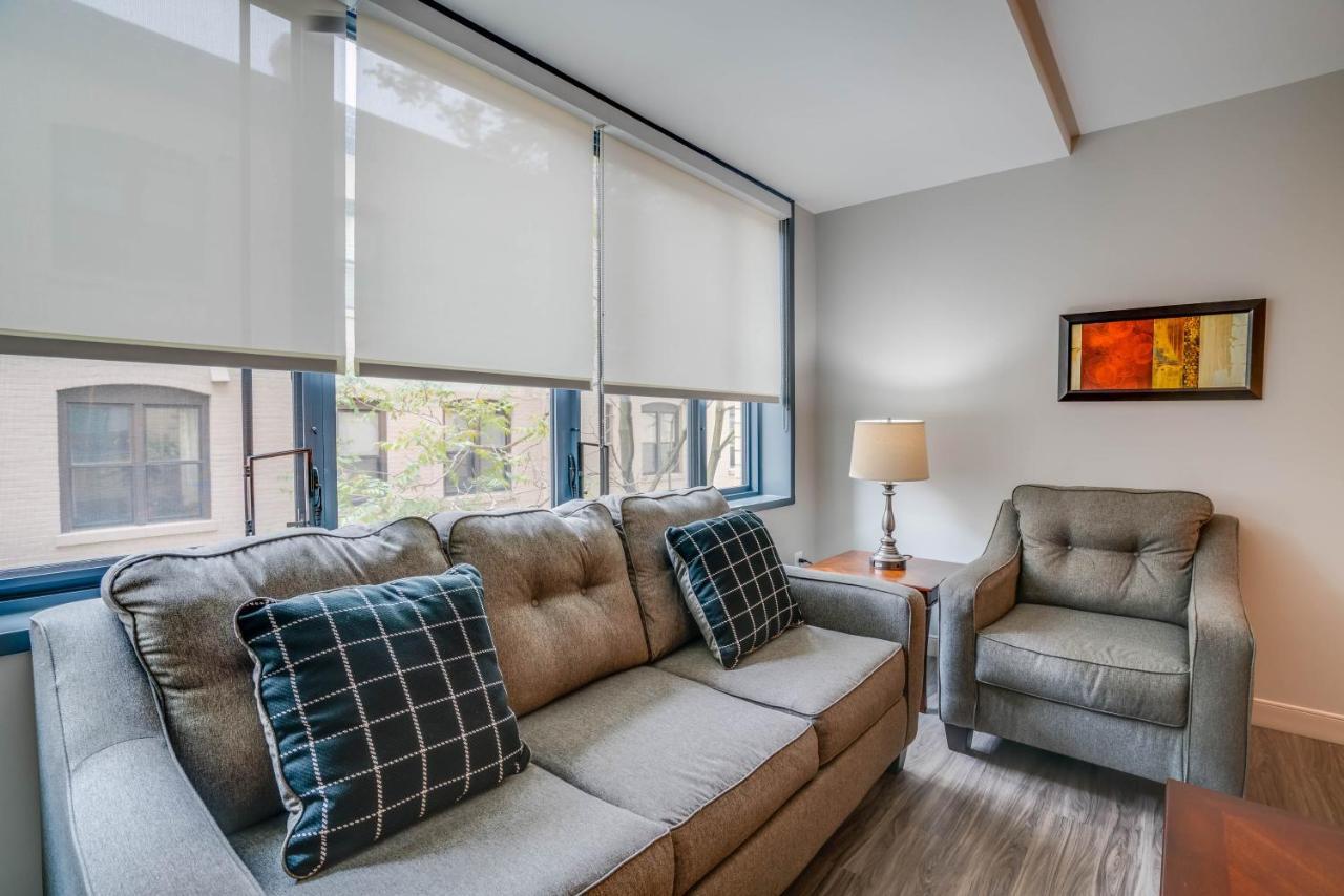 Kalorama Heights Apartment