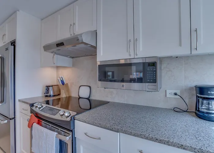 Heaven On Washington Fully Furnished Apartments