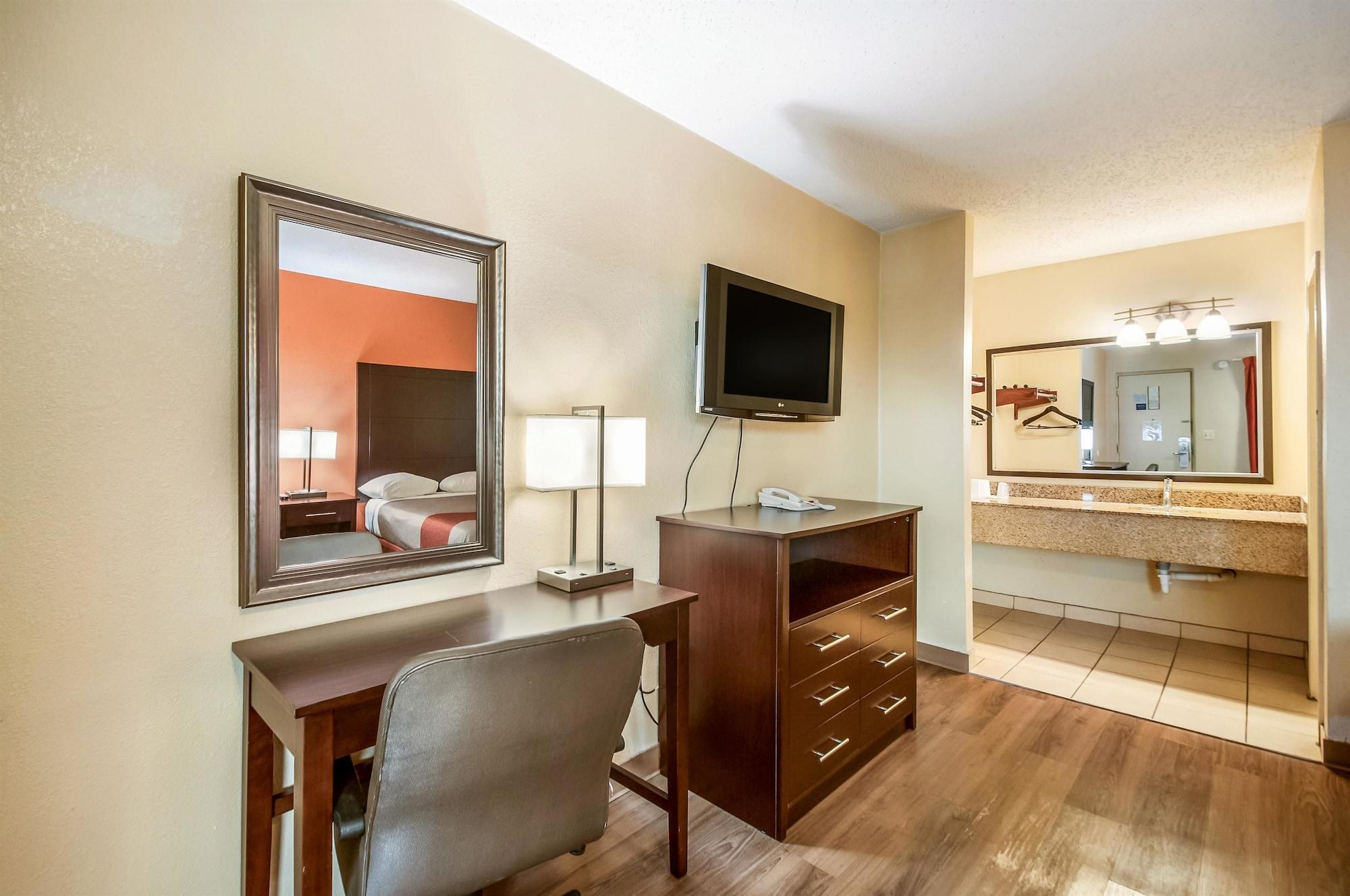 Hotel 6-washington, Dc - Convention Center 2*
