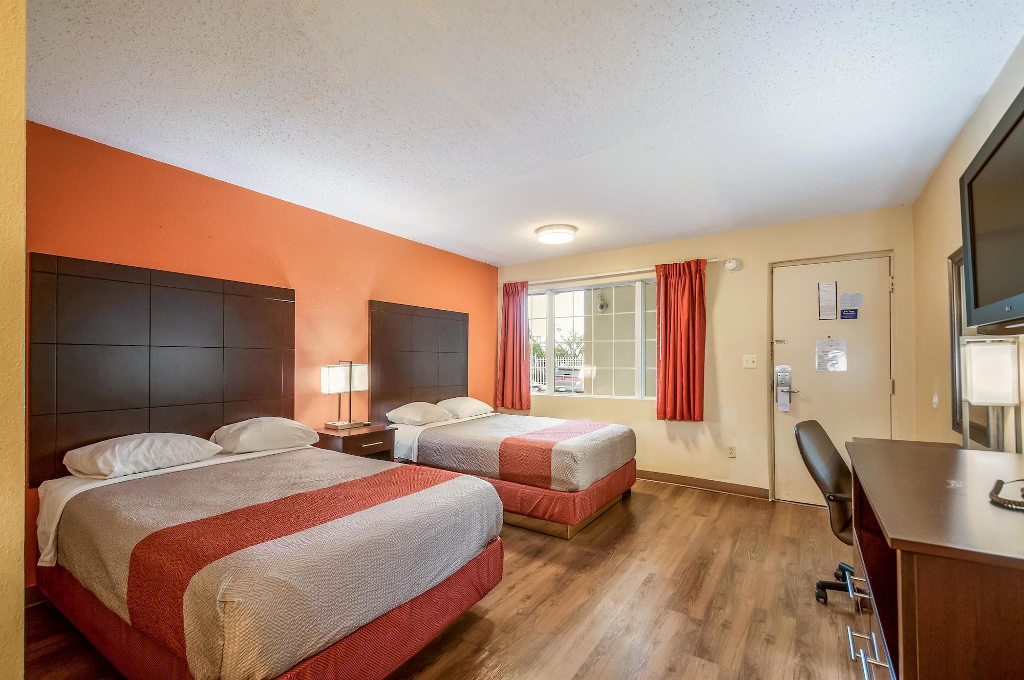 Hotel 6-washington, Dc - Convention Center 2*