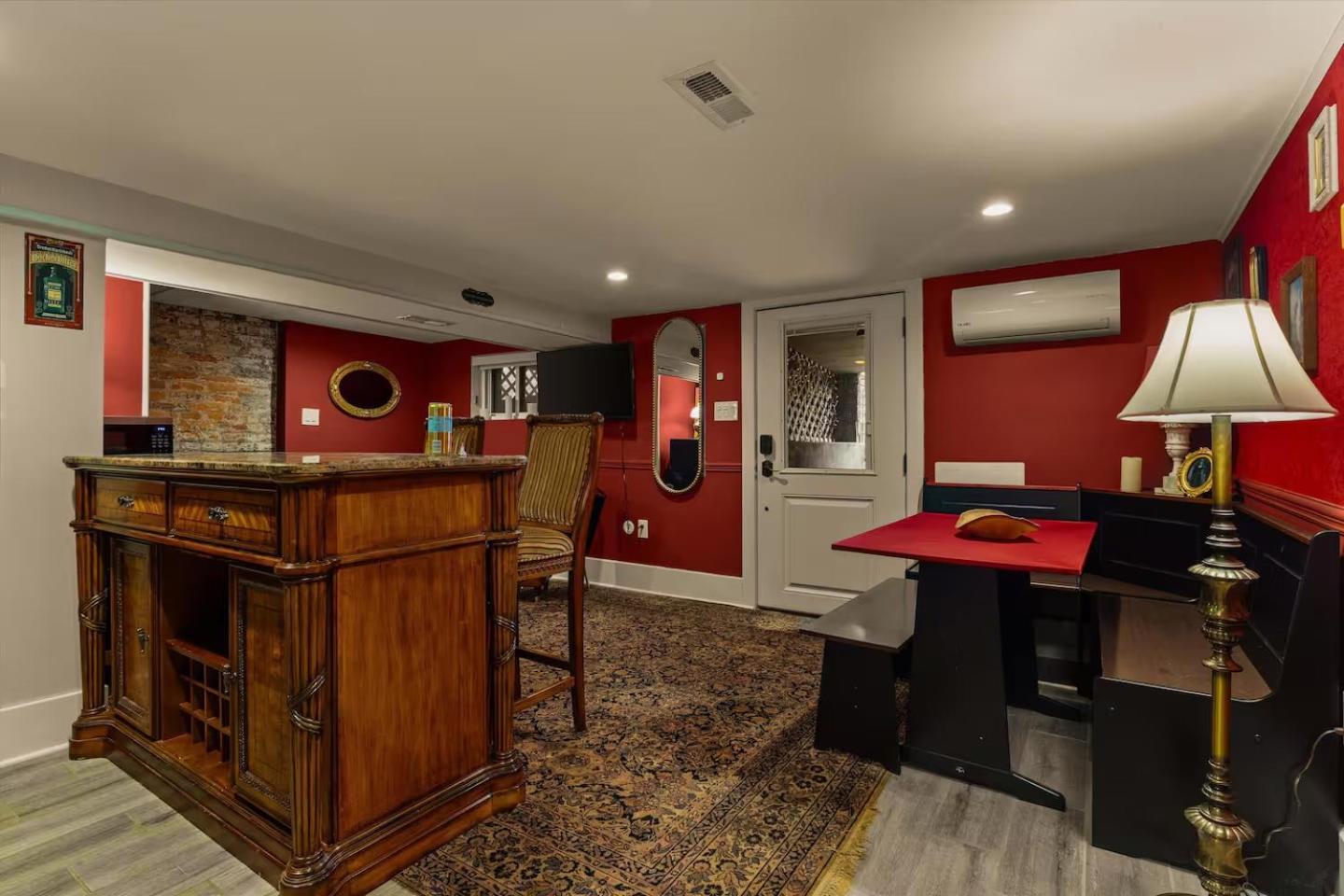 Apartment The Speakeasy A Petworth Hidden Gem *