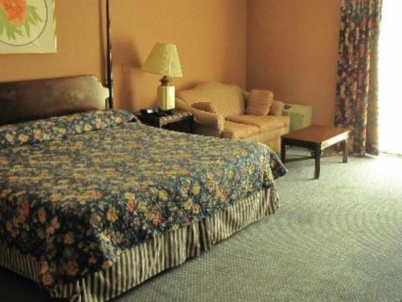 Hotel Channel 2*