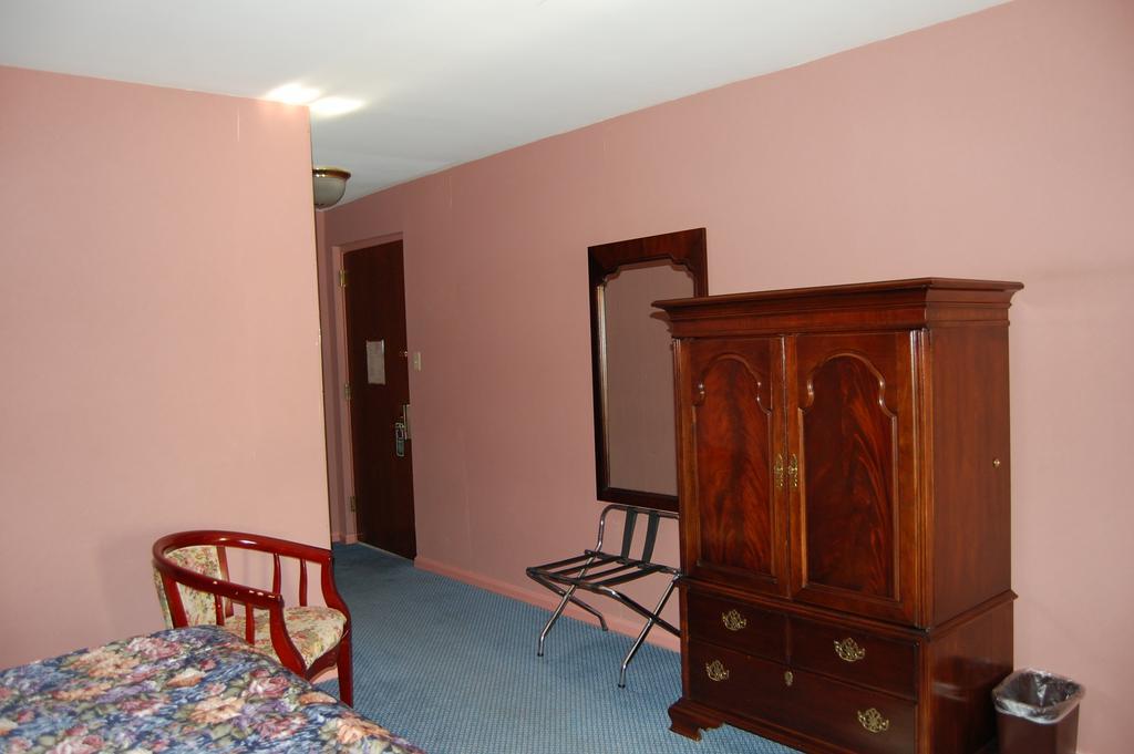 Channel Hotel
