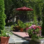 Kalorama Guest House