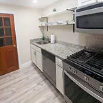 Petworth Perfect 1Br Private Paradise