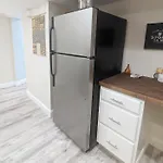 Petworth Perfect 1Br Private Paradise