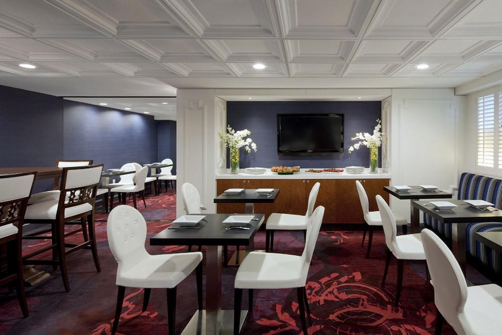 Capitol Hill Hotel 4*