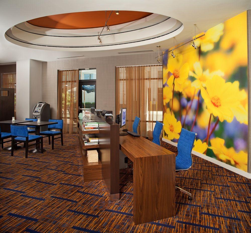 Courtyard By Marriott Capitol Hill/navy Yard
