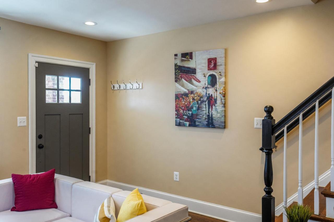 Holiday home Luxurious Dc Townhome Ideal For Large Families Free Parking *