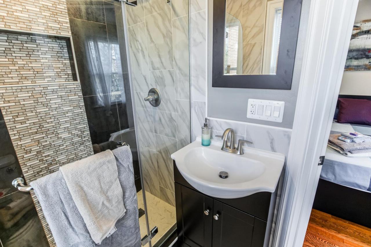 Luxurious Dc Townhome Ideal For Large Families Free Parking Washington