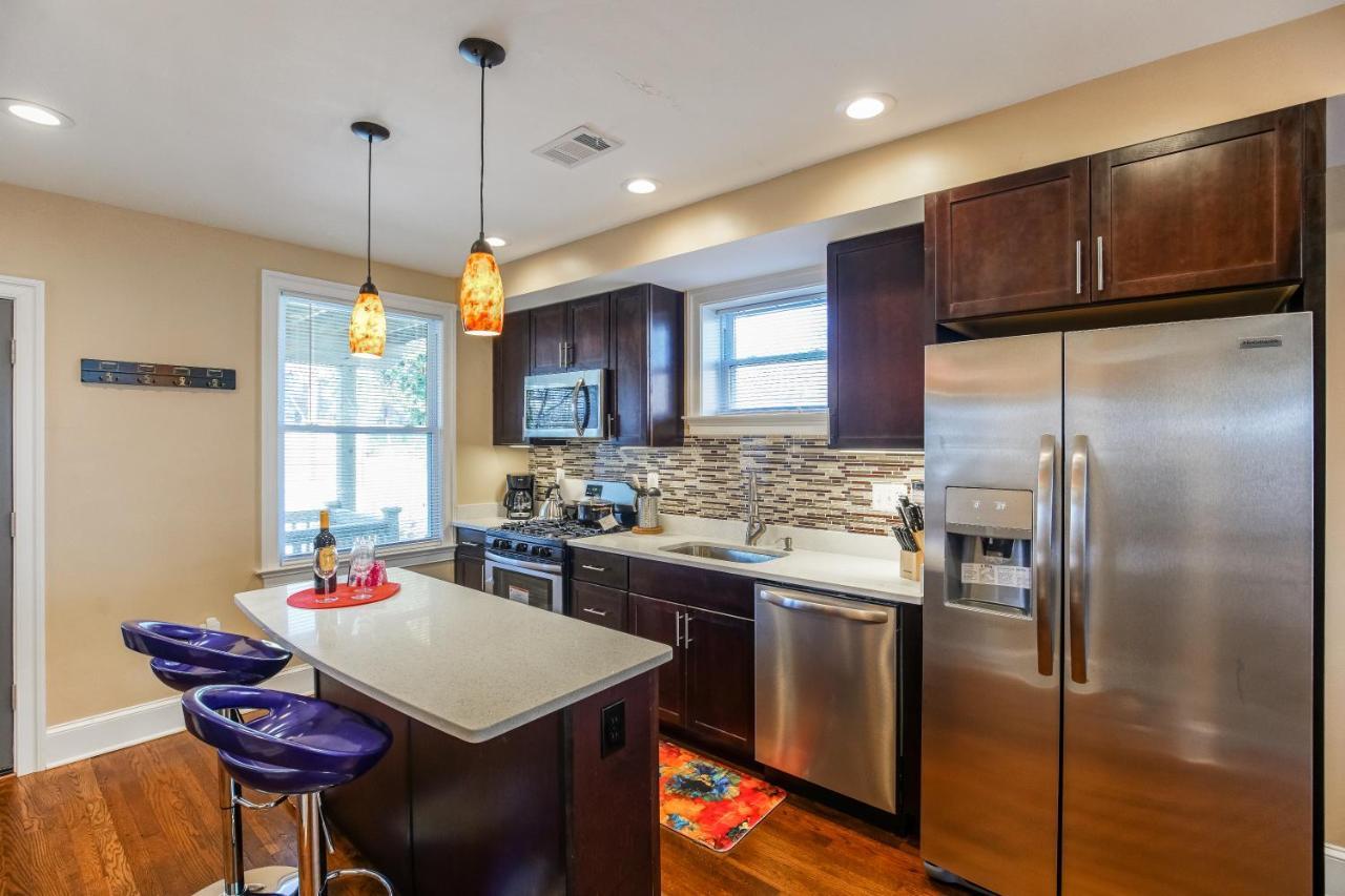 Luxurious Dc Townhome Ideal For Large Families Free Parking Washington