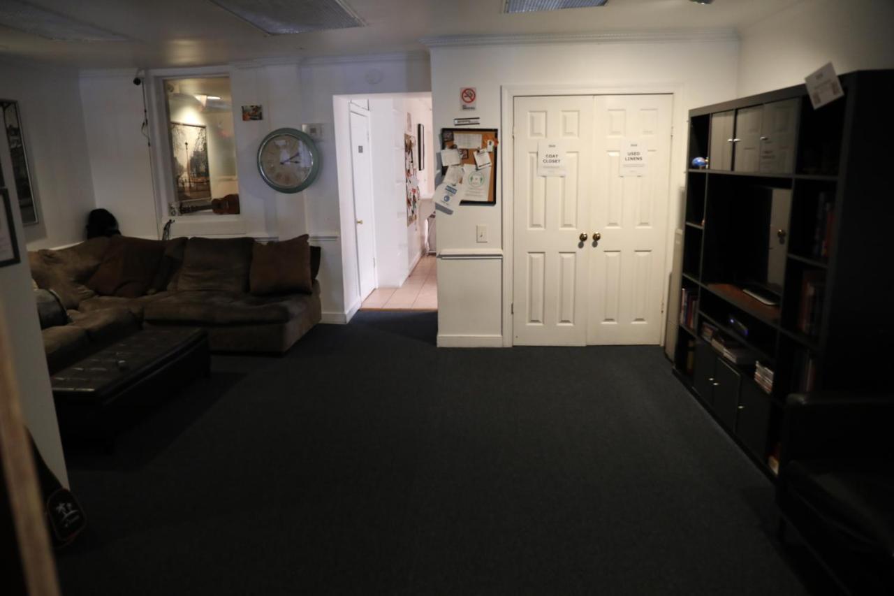 Duo Housing (Adults Only) Hostel