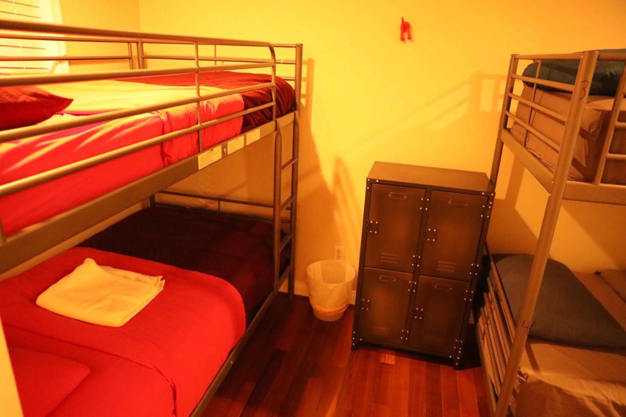 Duo Housing (Adults Only) Hostel *