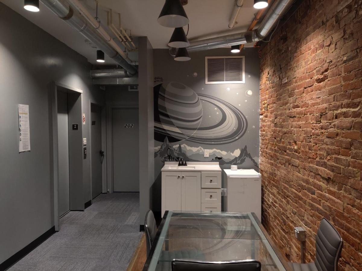 U Street Capsule Capsule hotel 2*