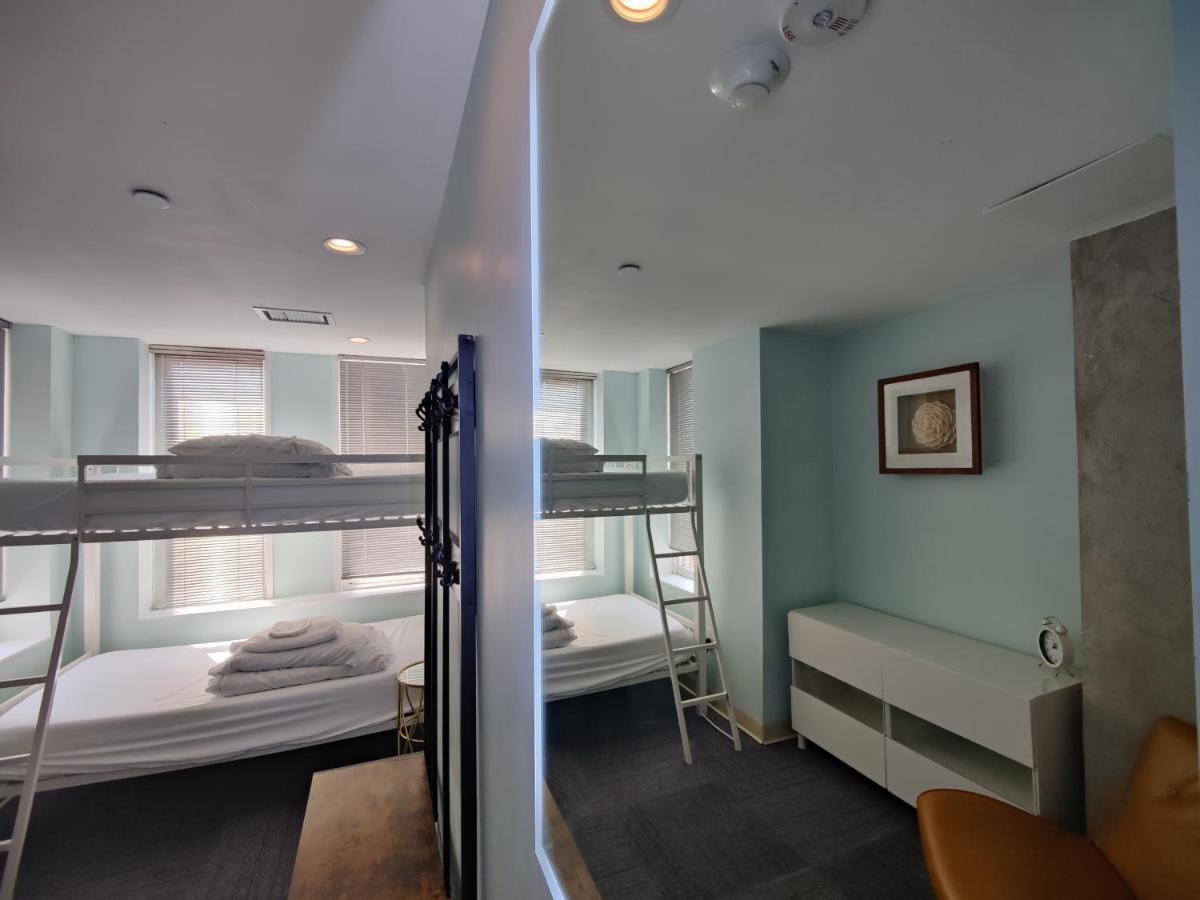 U Street Capsule Capsule hotel 2*
