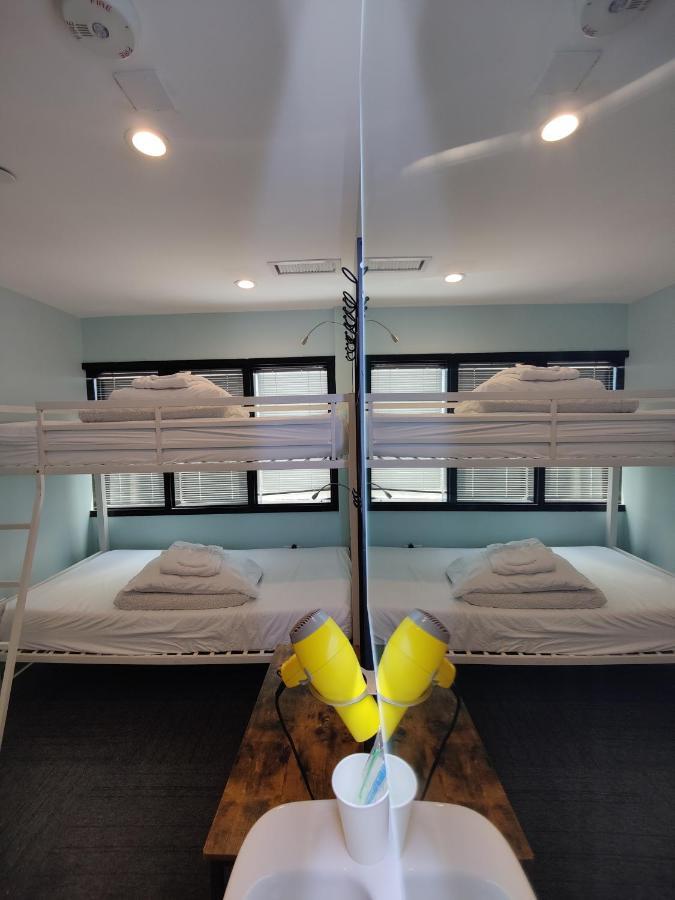 U Street Capsule Capsule hotel 2*