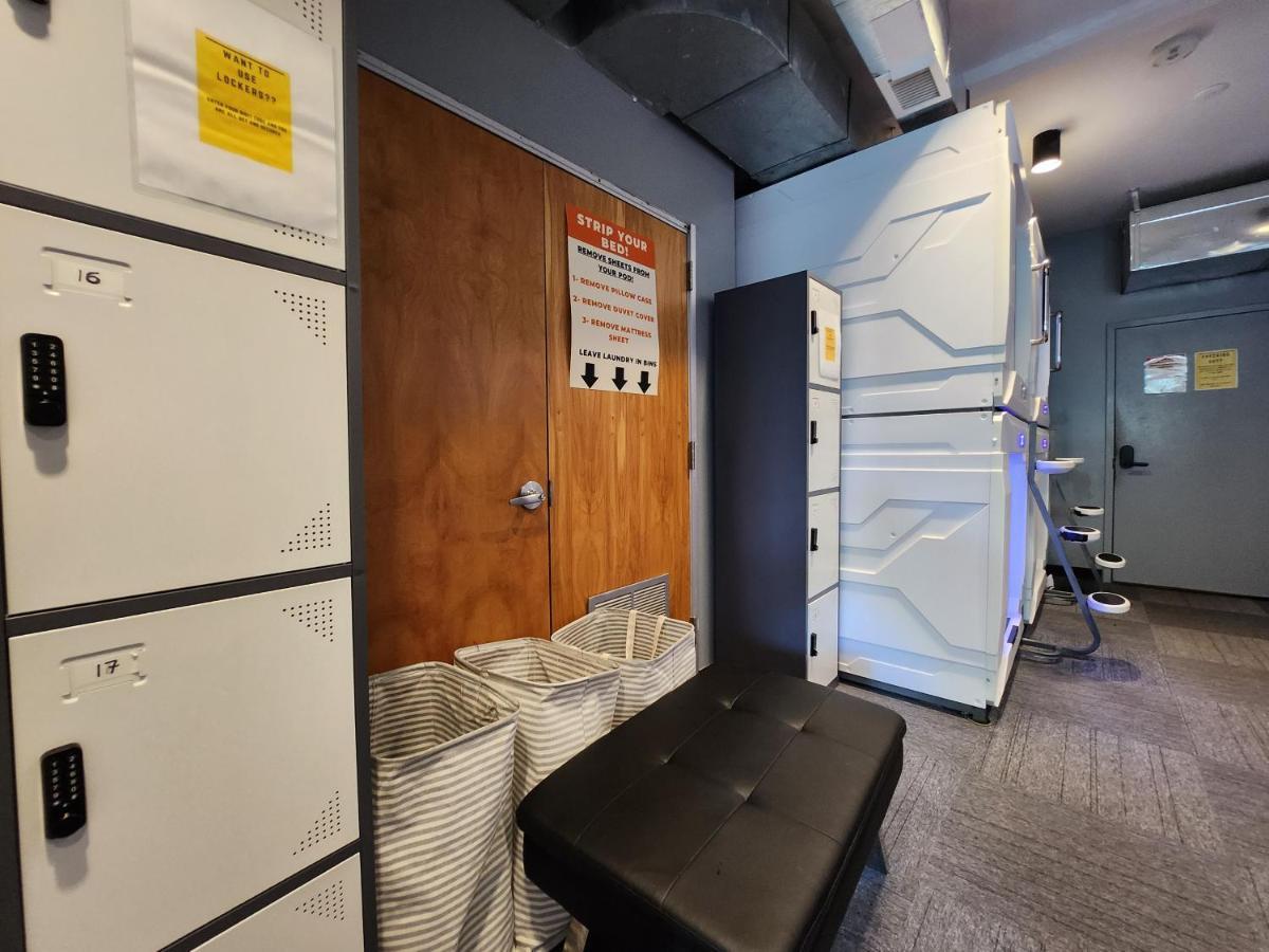 Capsule hotel U Street Capsule