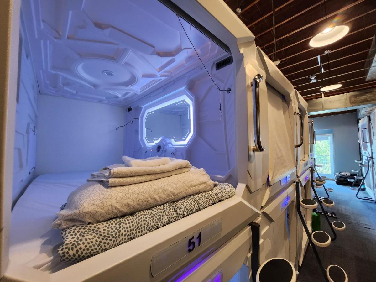 Capsule hotel U Street Capsule Washington