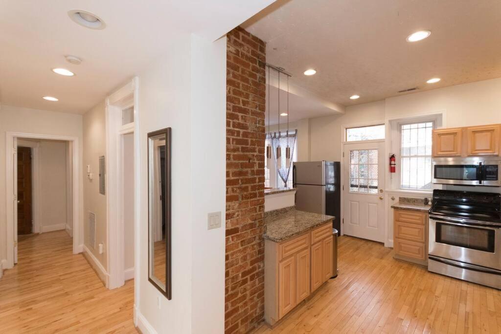 Apartment Capitol Hill Charmer Washington