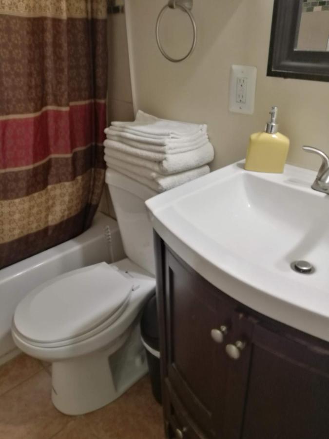 Economical In Center Dc Guest house Washington
