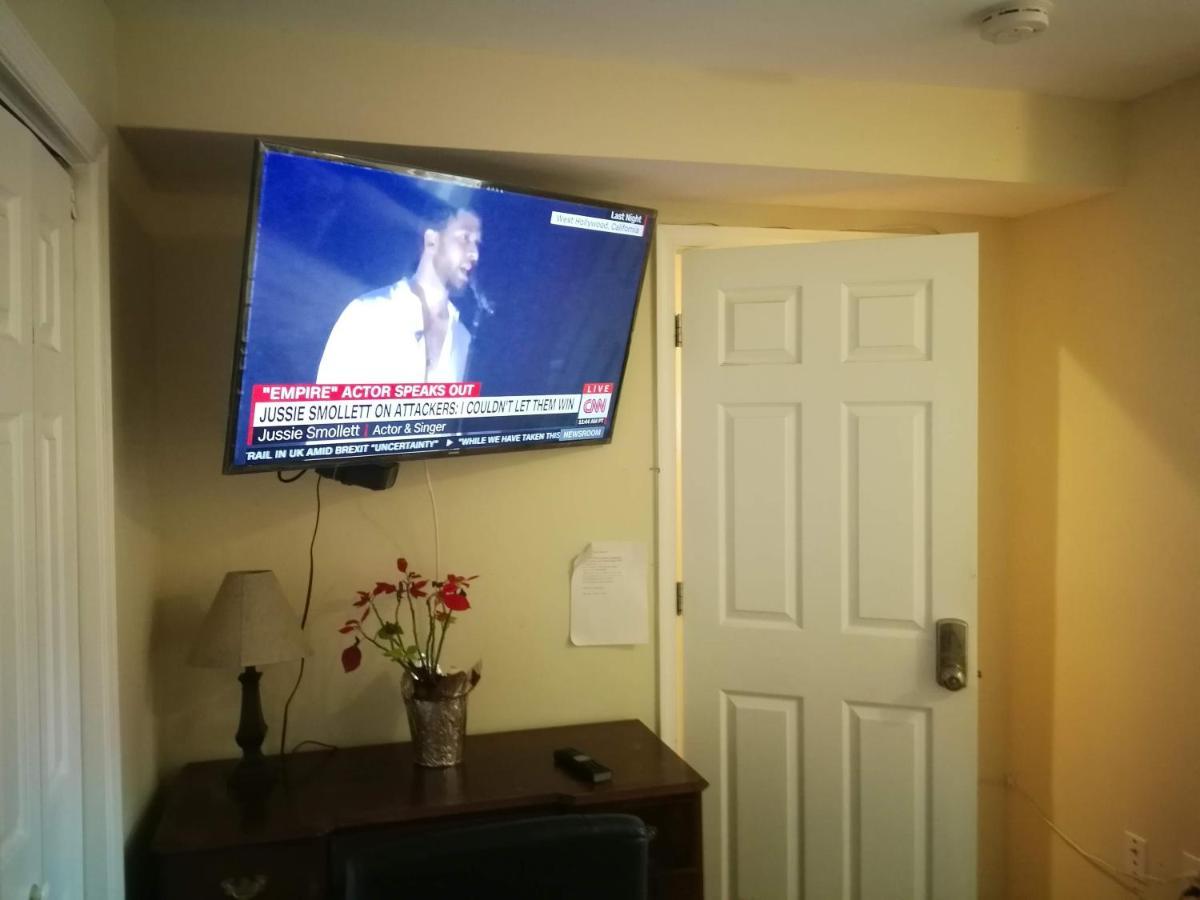 Economical In Center Dc Guest house